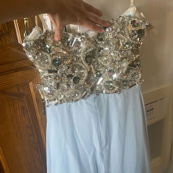 Prom Dress - Picture 4 of 5